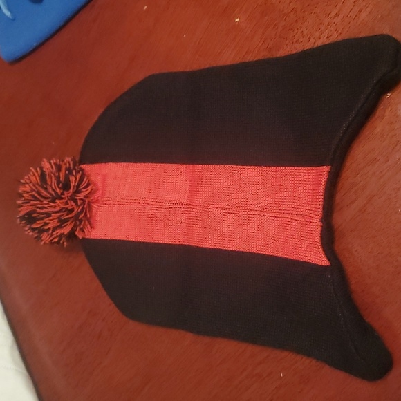 Peter Puck Knit Hat - Picture 2 of 4